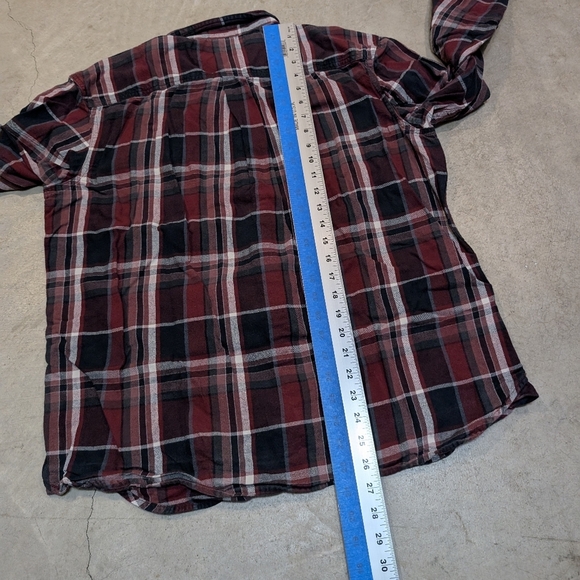 The North Face Men's L Plaid Flannel Button Up Red Black - Picture 4 of 5